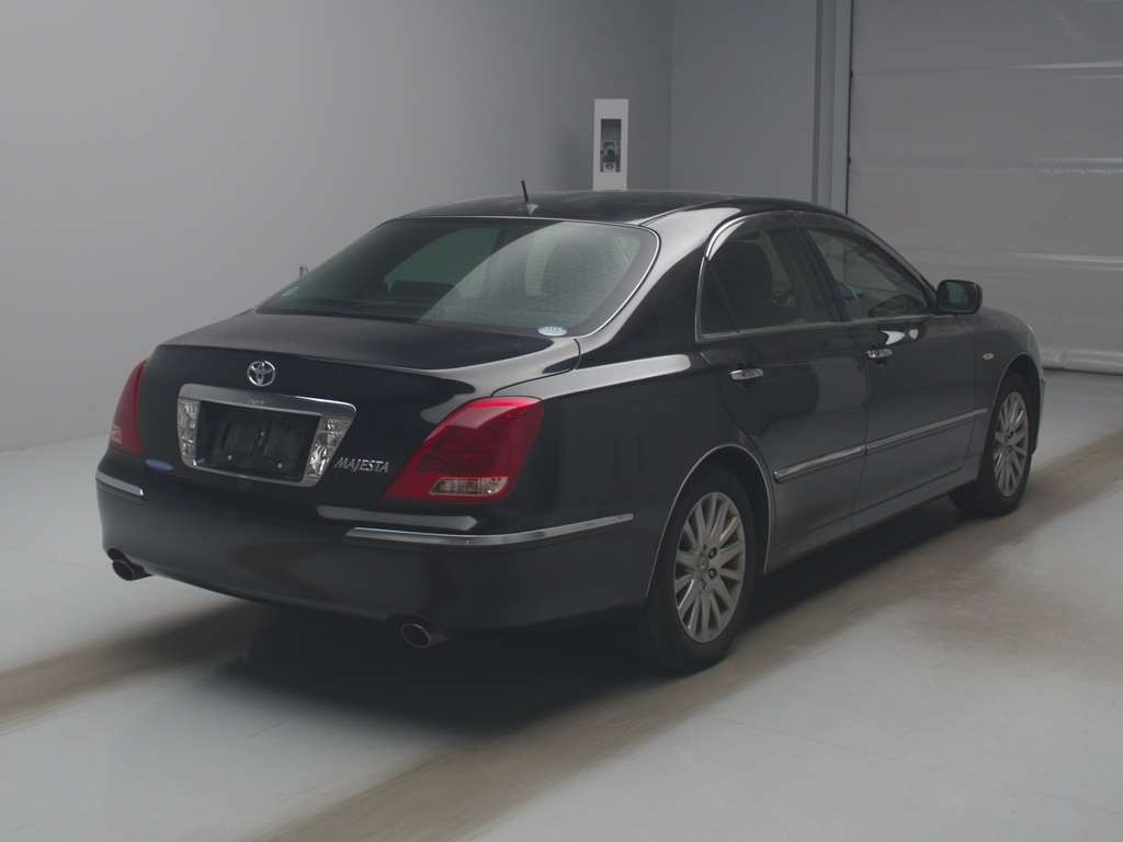 TOYOTA CROWN MAJESTA