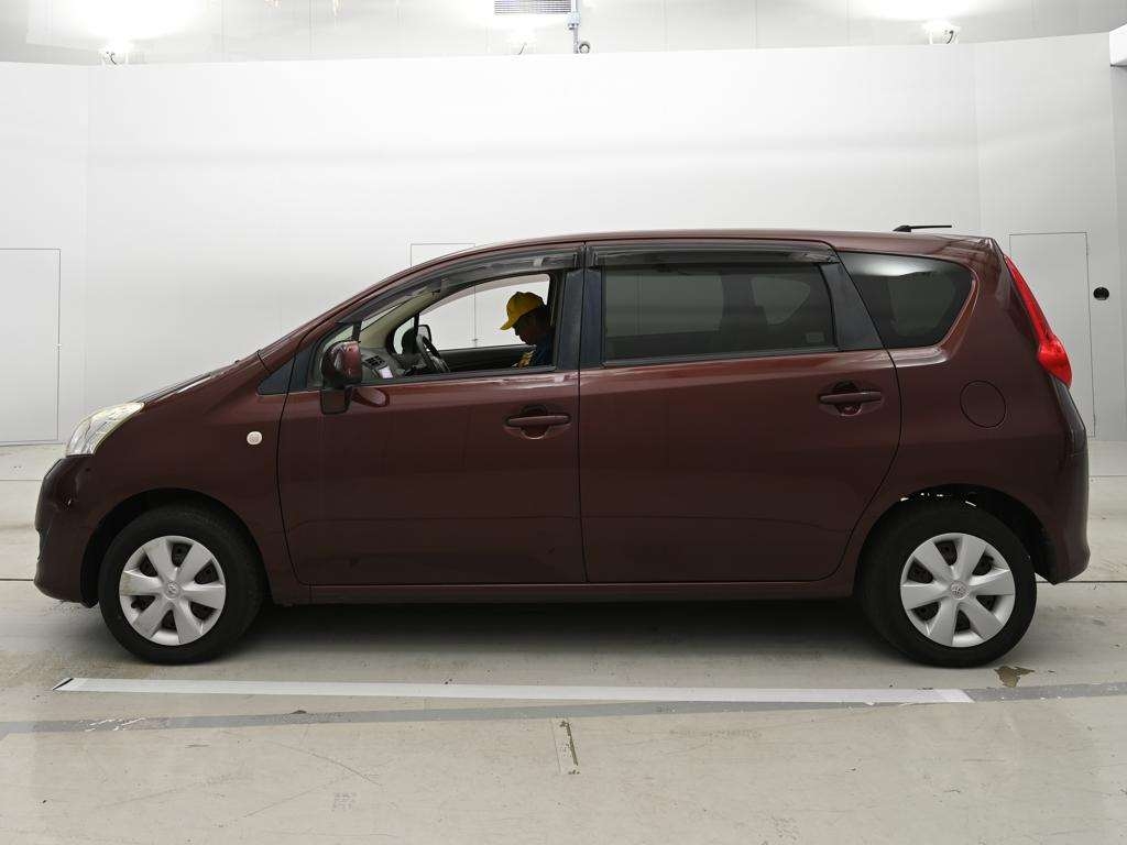 TOYOTA PASSO SETTE