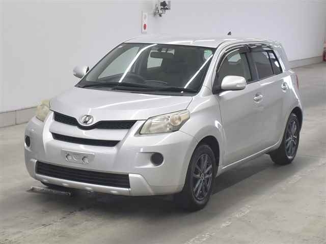 TOYOTA IST