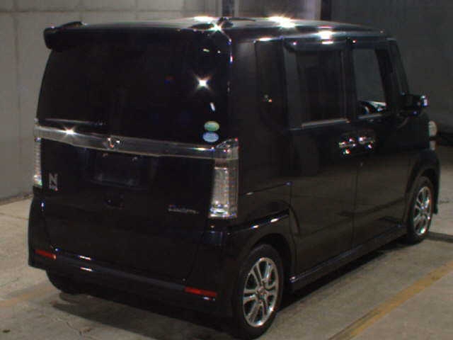 HONDA N-BOX+