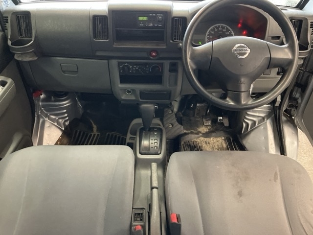 NISSAN CLIPPER