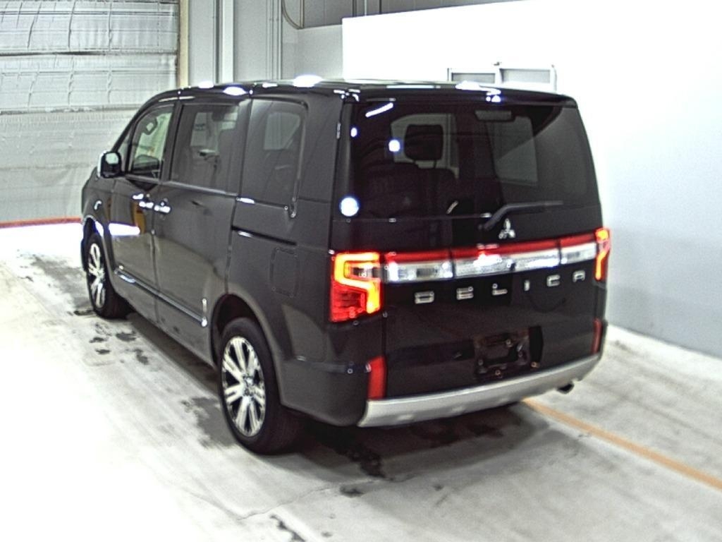 MITSUBISHI DELICA D:5