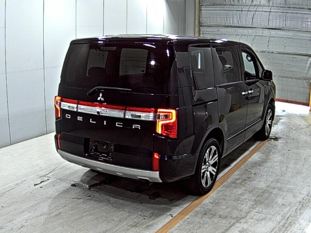 MITSUBISHI DELICA D:5