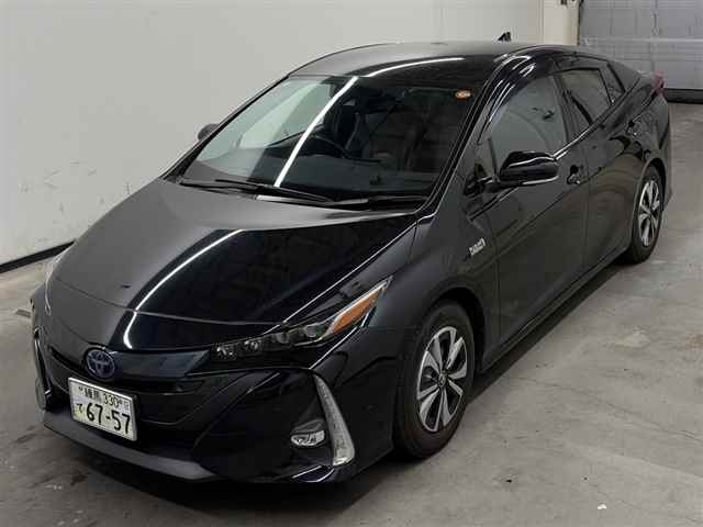 TOYOTA PRIUS PHV