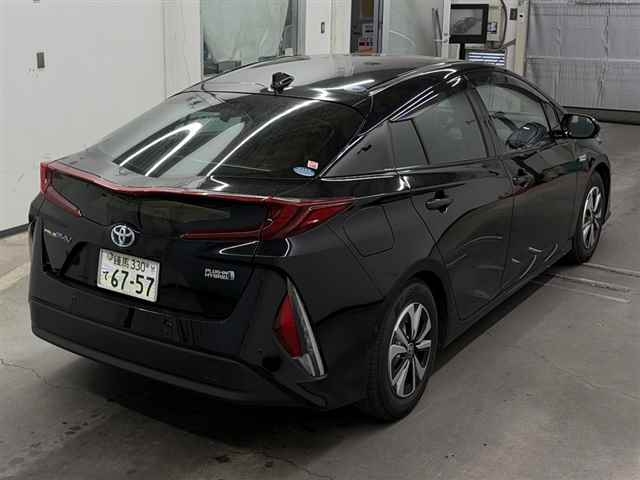 TOYOTA PRIUS PHV