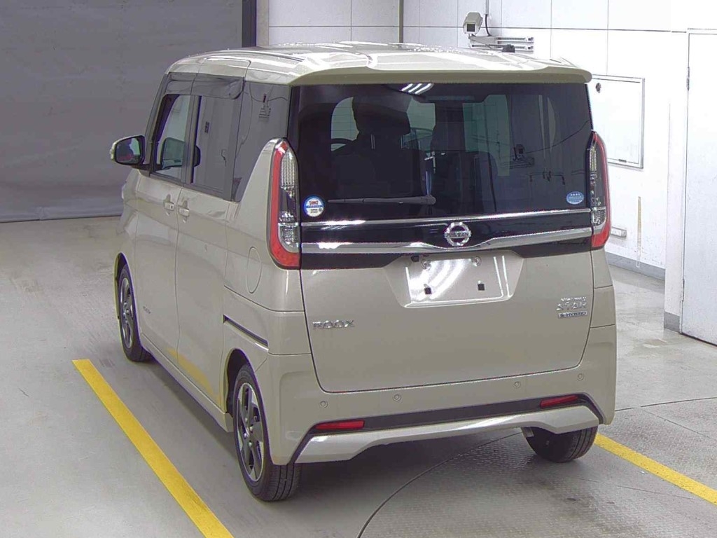NISSAN ROOX