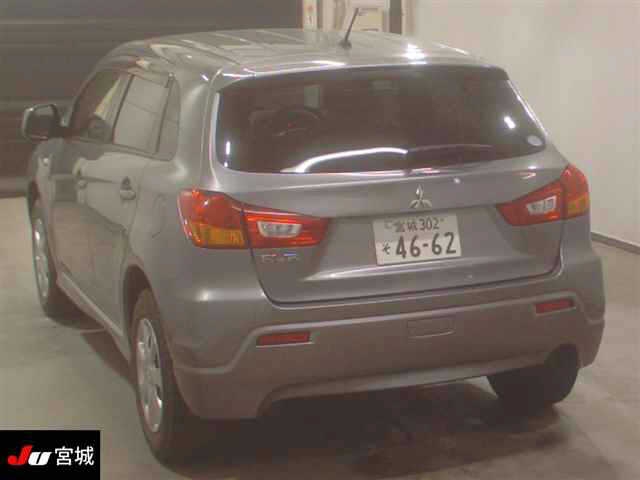 MITSUBISHI RVR