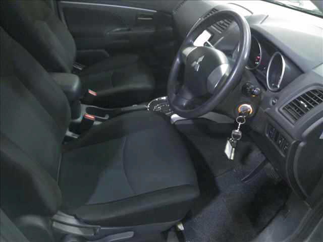 MITSUBISHI RVR