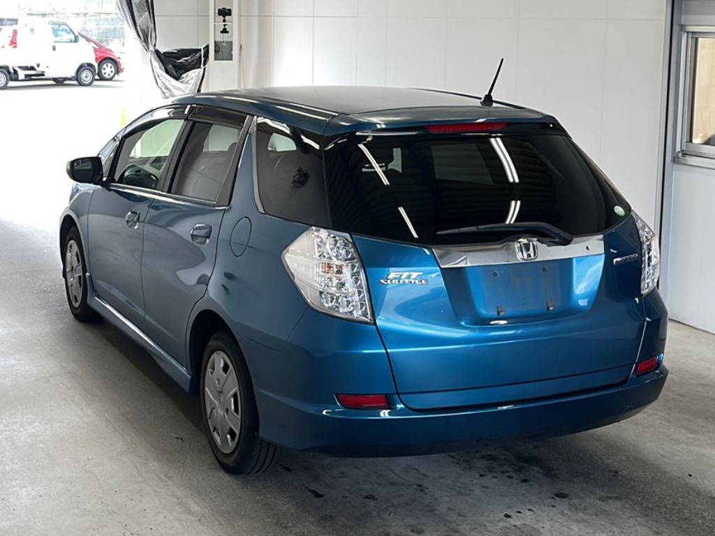 HONDA FIT SHUTTLE