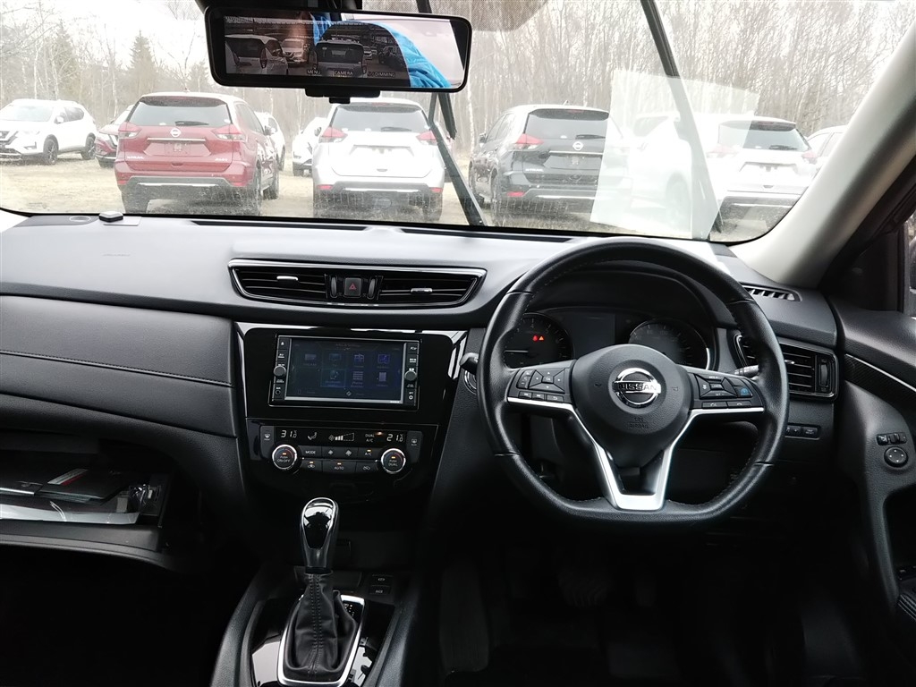 NISSAN X-TRAIL