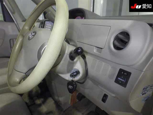 TOYOTA PORTE