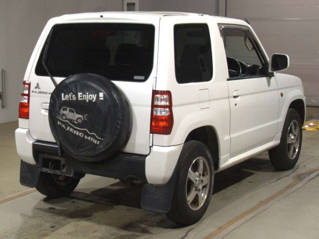 MITSUBISHI PAJERO MINI