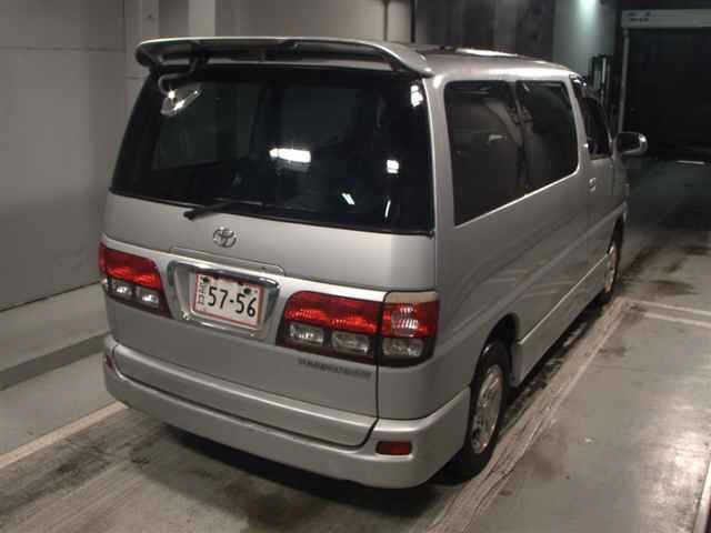 TOYOTA TOURING HIACE