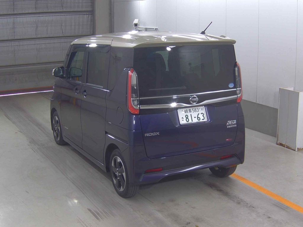NISSAN ROOX