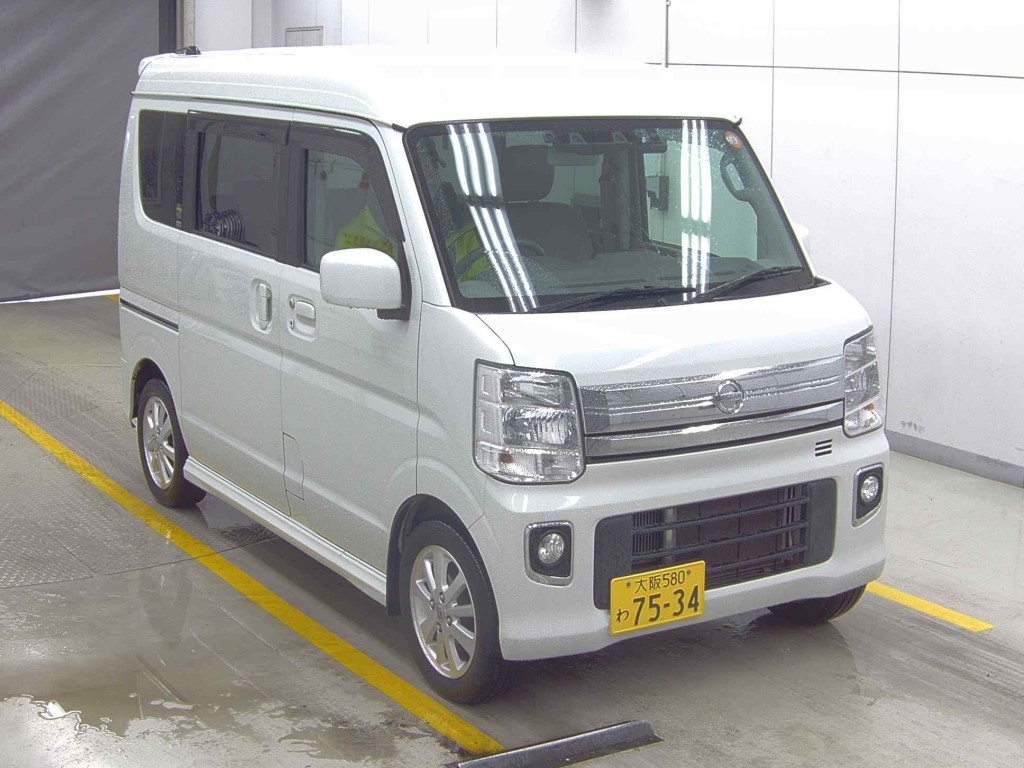 NISSAN NV100 CLIPPER