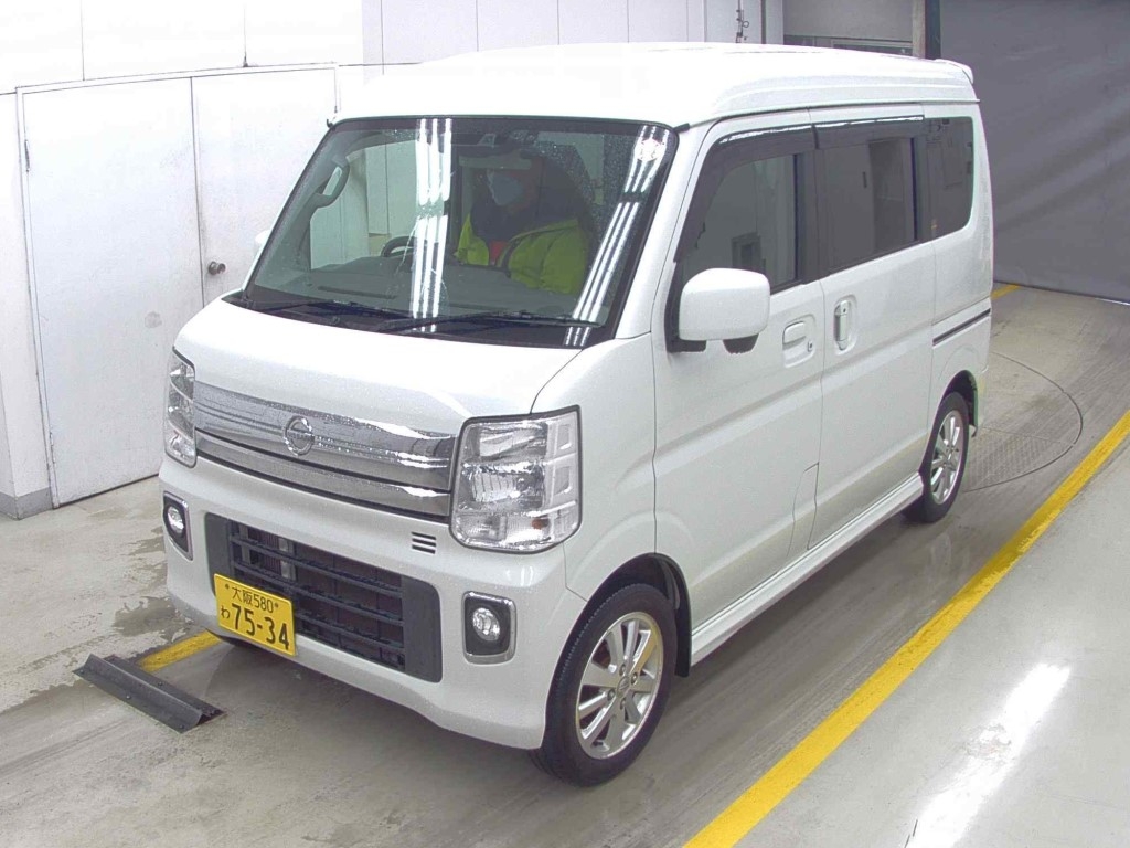 NISSAN NV100 CLIPPER