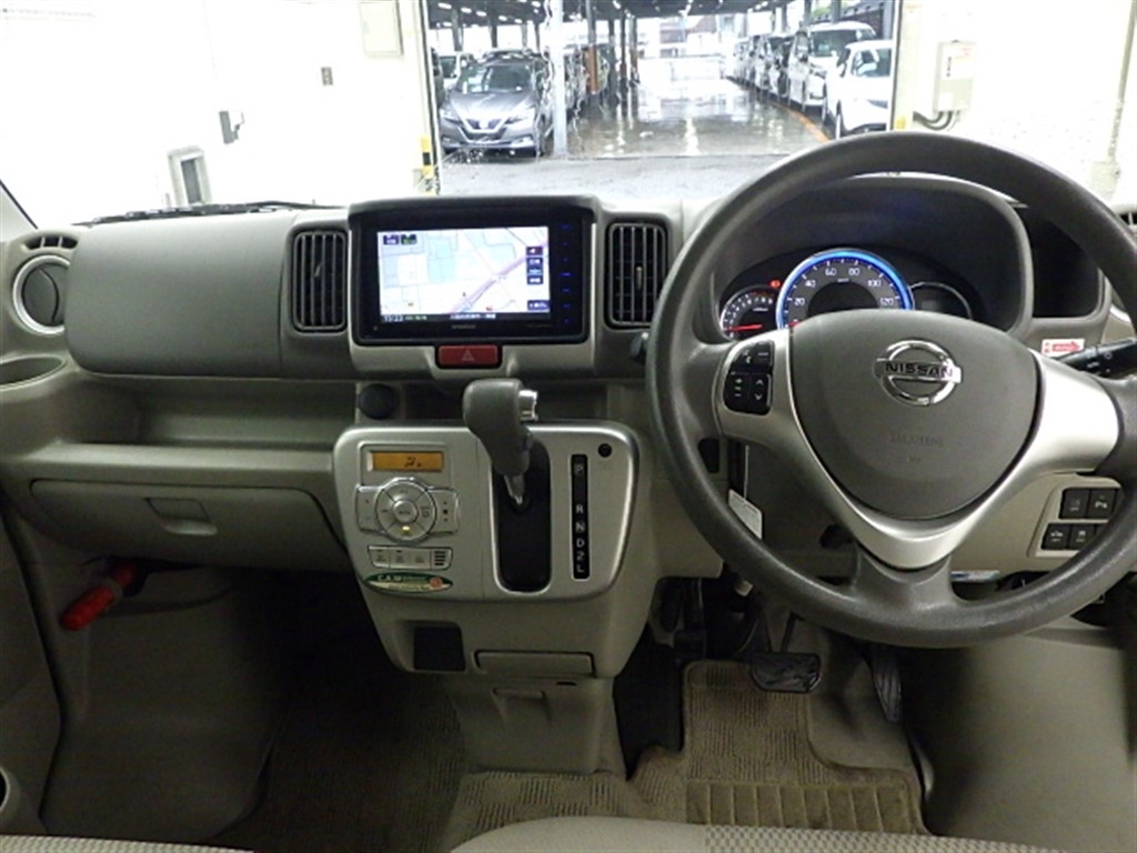 NISSAN NV100 CLIPPER