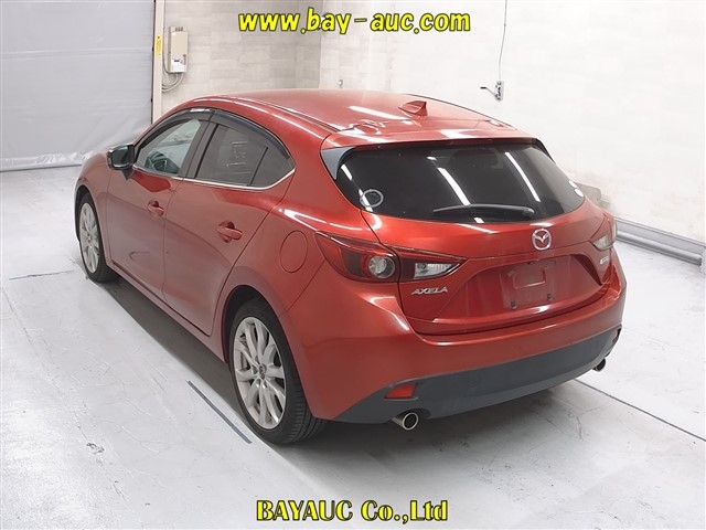 MAZDA AXELA