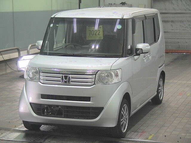 HONDA N-BOX+