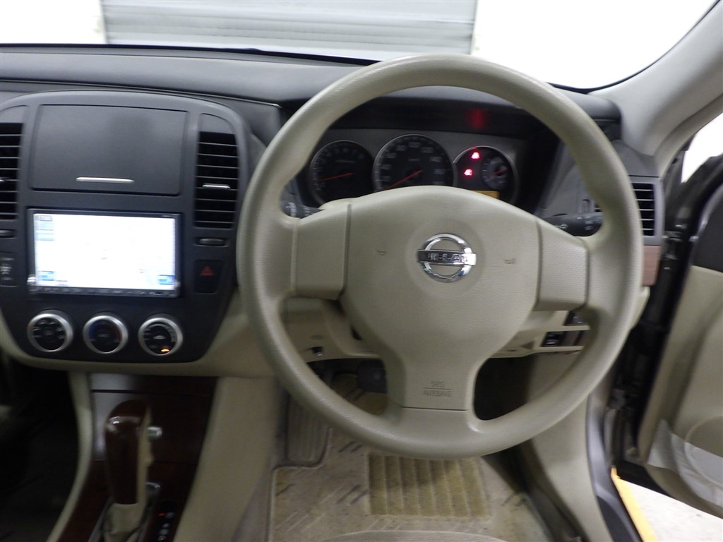 NISSAN BLUEBIRD SYLPHY