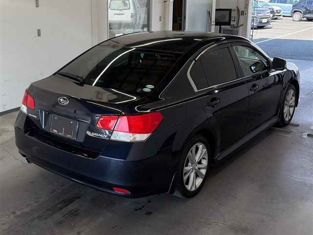 SUBARU LEGACY B4