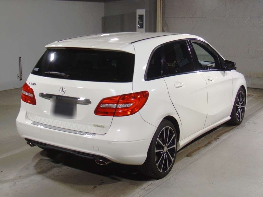 MERCEDES-BENZ B-CLASS