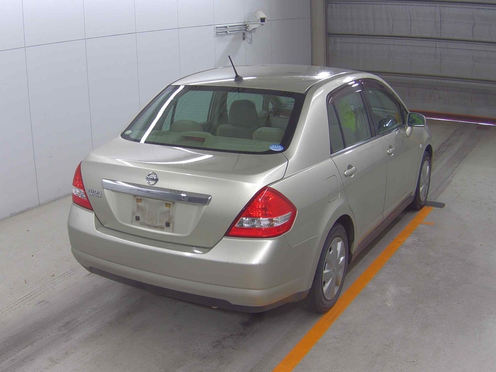 NISSAN TIIDA LATIO