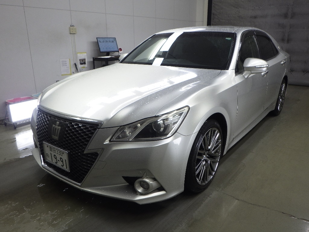 TOYOTA CROWN
