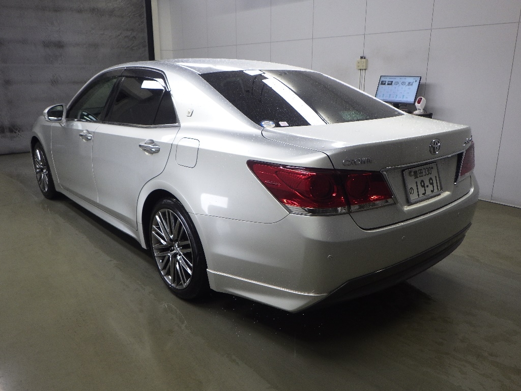 TOYOTA CROWN
