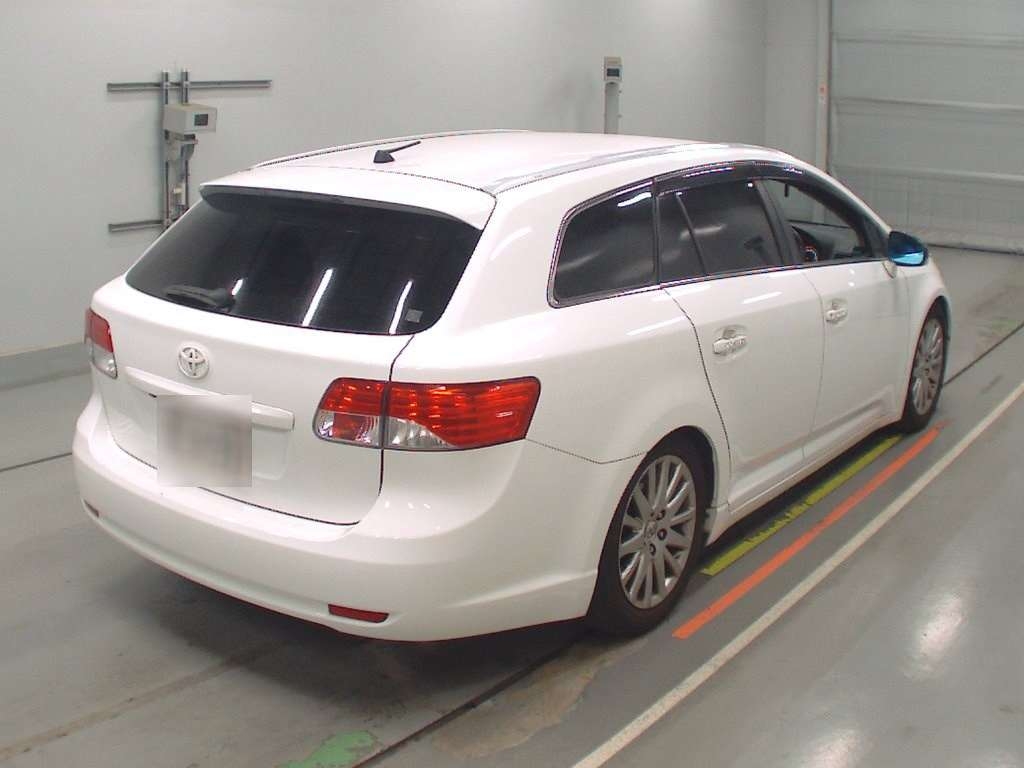 TOYOTA AVENSIS