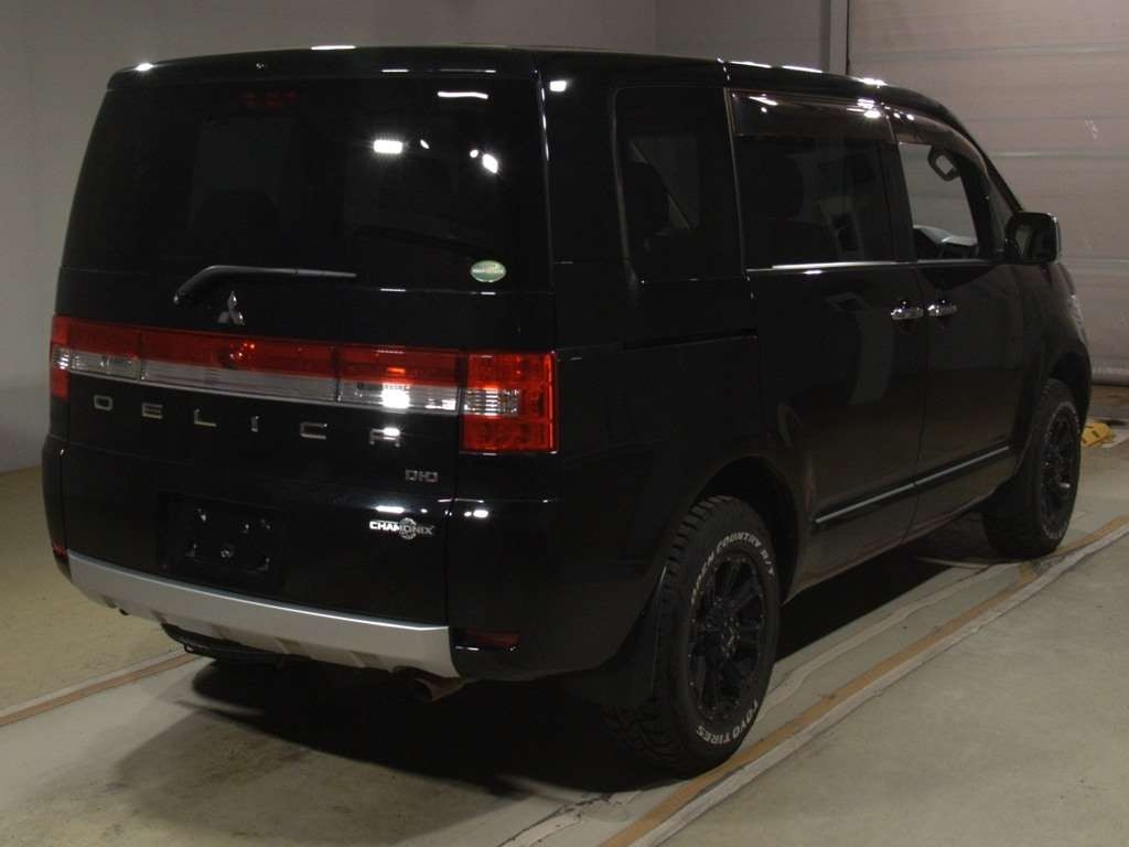 MITSUBISHI DELICA D:5