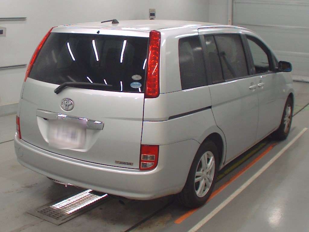 TOYOTA ISIS