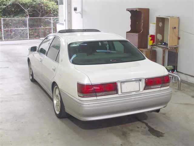 TOYOTA CROWN