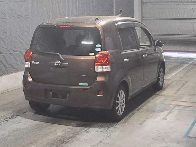 TOYOTA PORTE