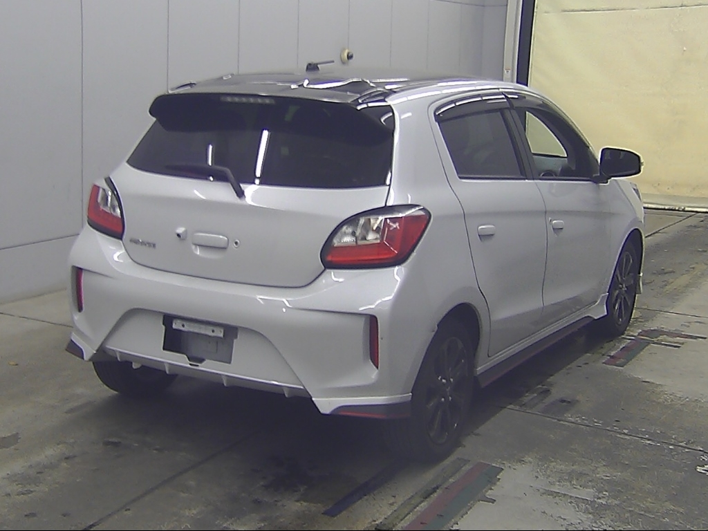 MITSUBISHI MIRAGE