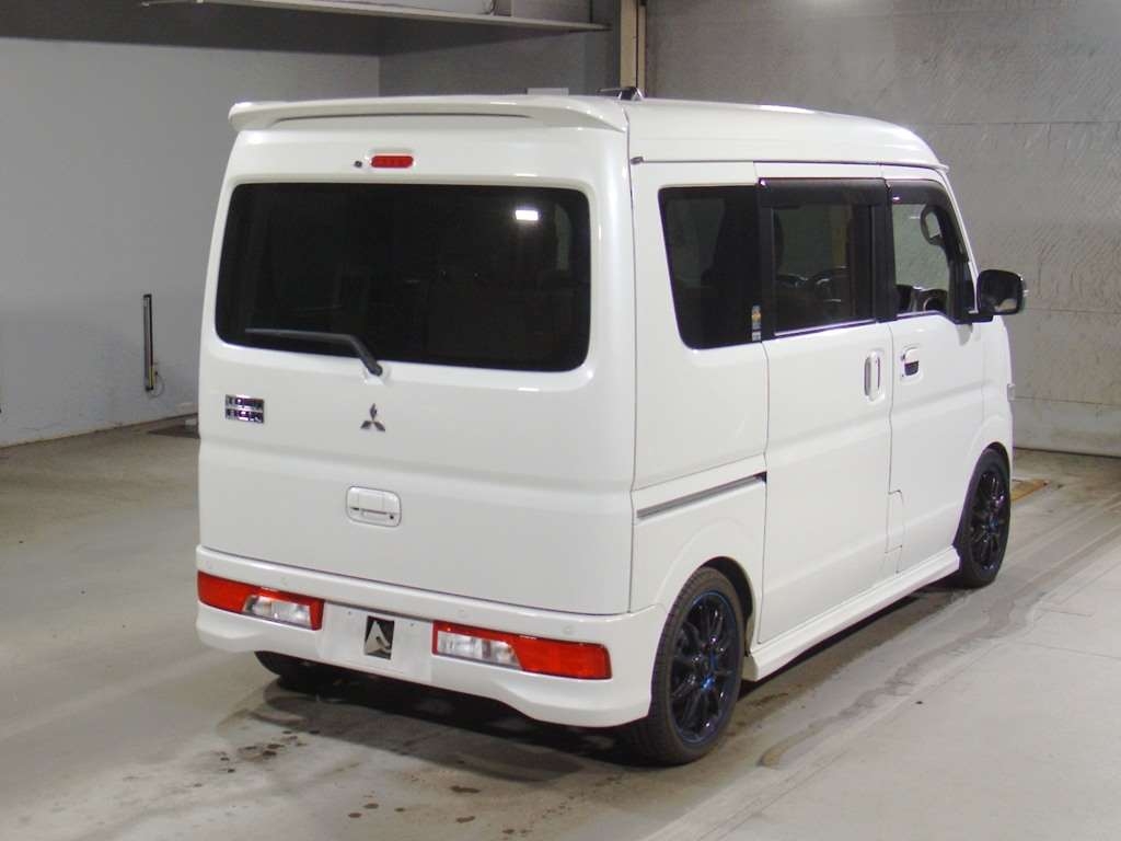 MITSUBISHI TOWN BOX