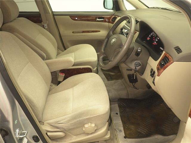 TOYOTA IPSUM