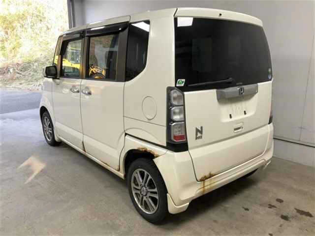 HONDA N-BOX