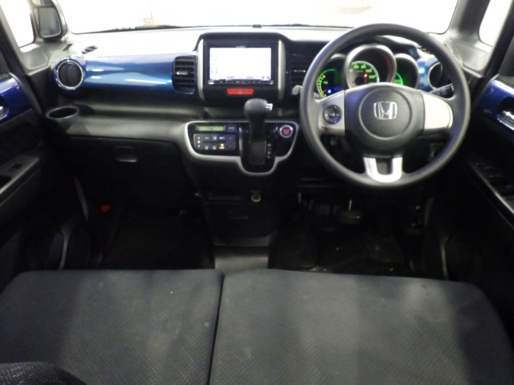 HONDA N-BOX+
