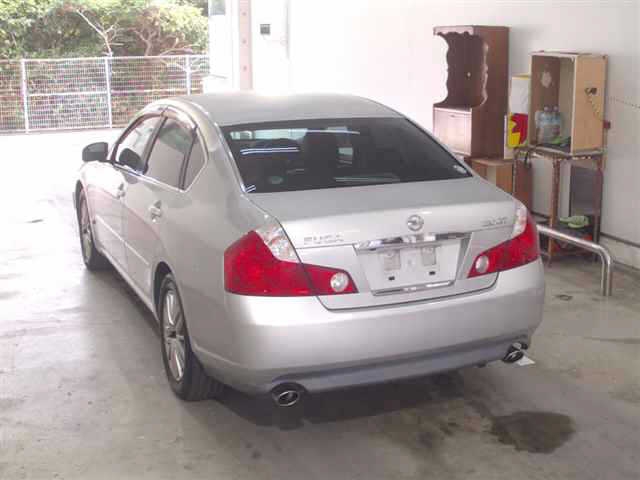 NISSAN FUGA