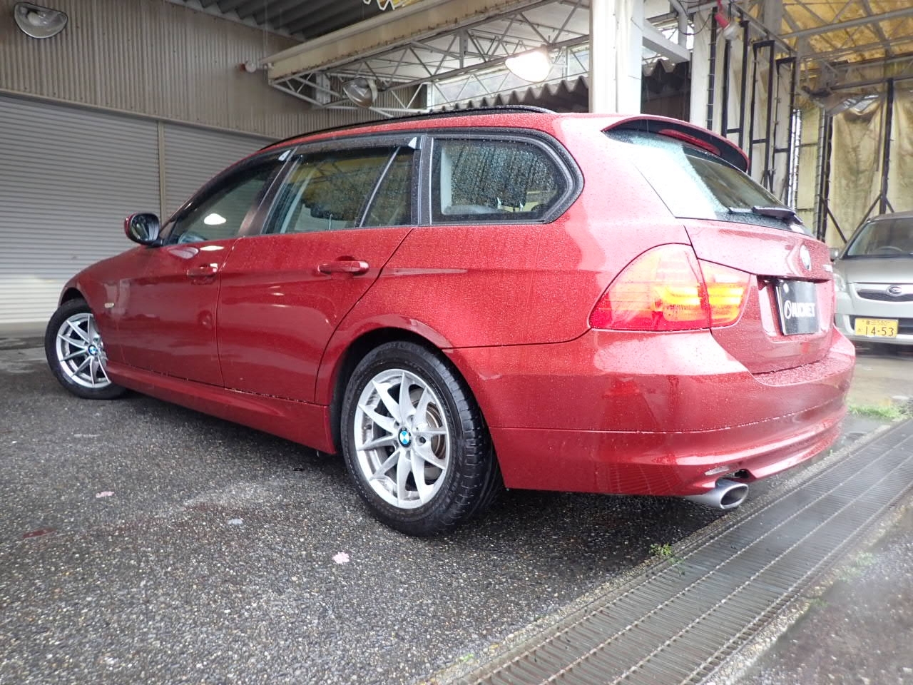 BMW 3-SERIES