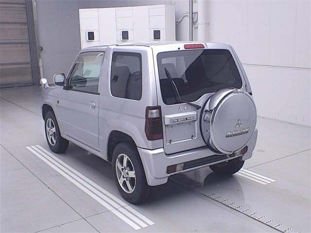 MITSUBISHI PAJERO MINI