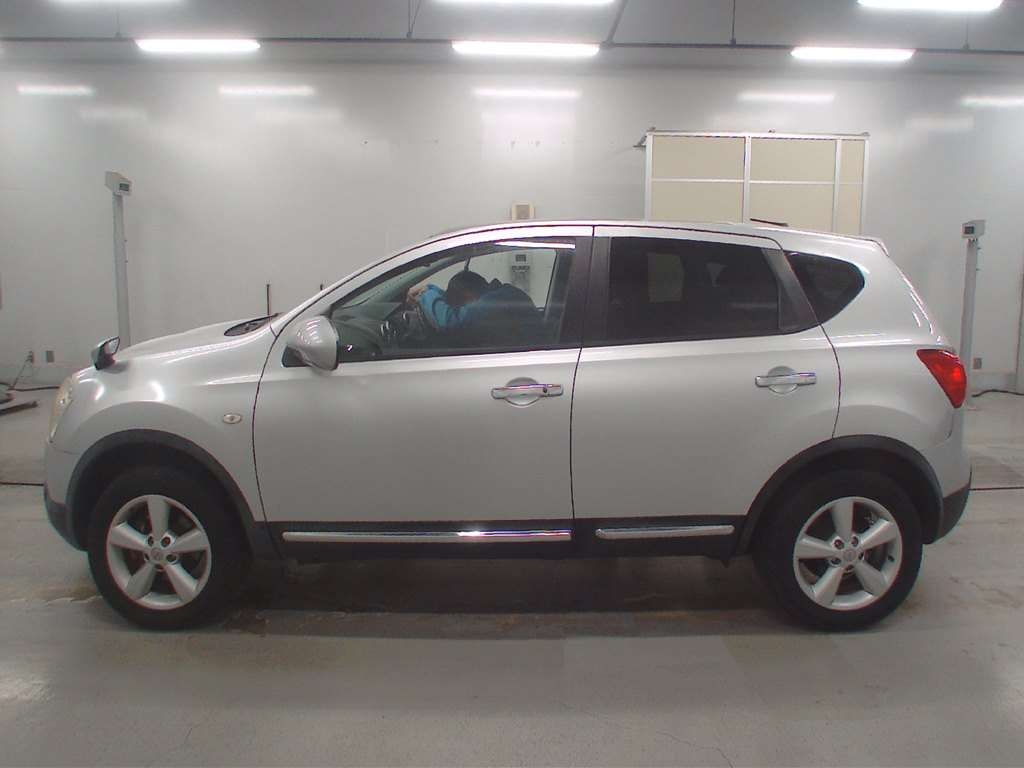 NISSAN DUALIS