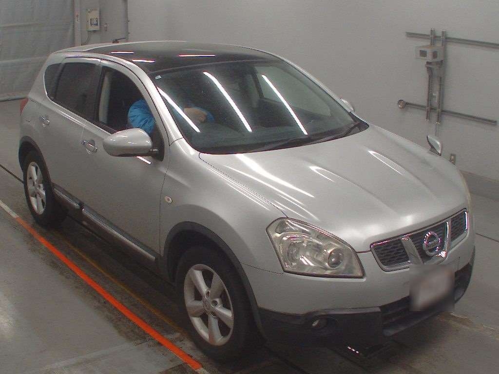 NISSAN DUALIS