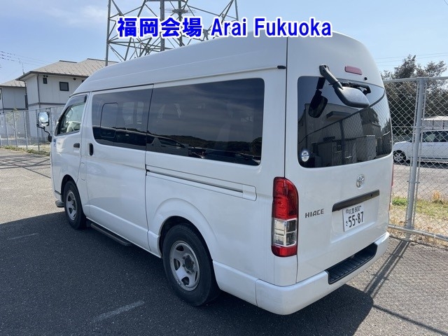 TOYOTA REGIUS ACE