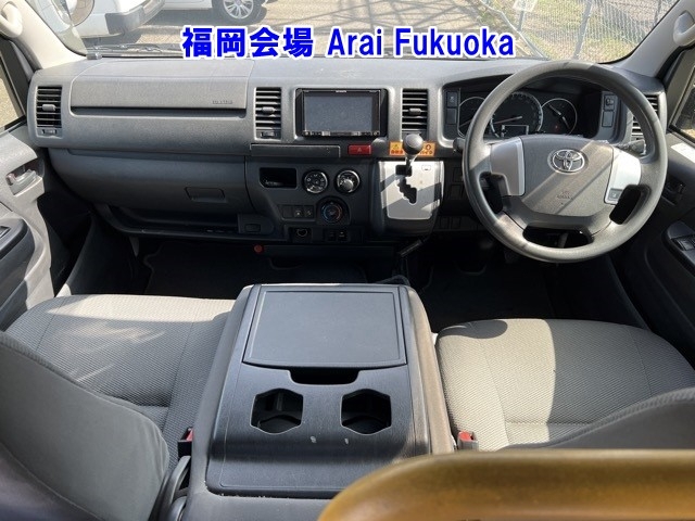 TOYOTA REGIUS ACE
