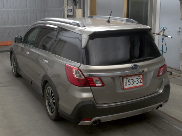 SUBARU EXIGA CROSSOVER 7