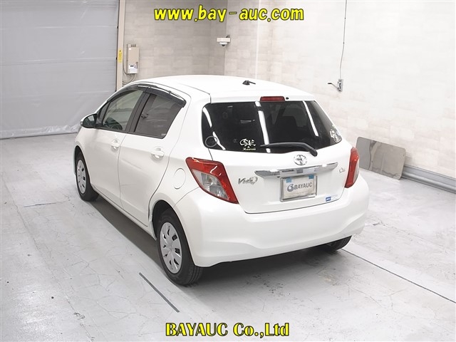 TOYOTA VITZ