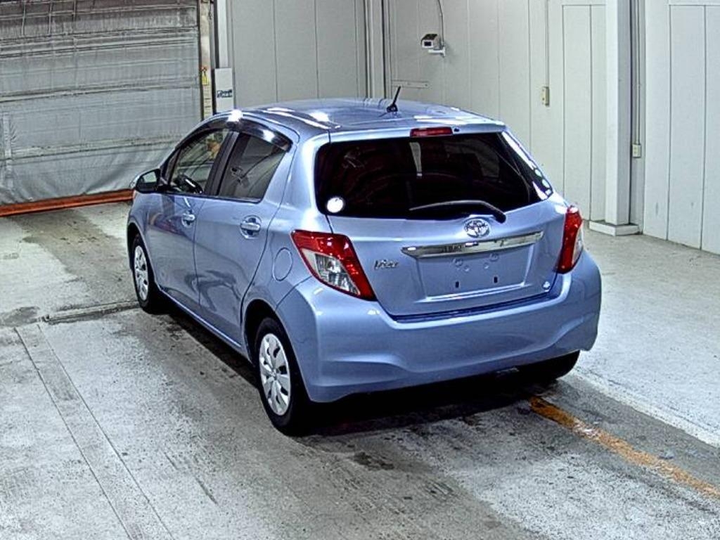 TOYOTA VITZ