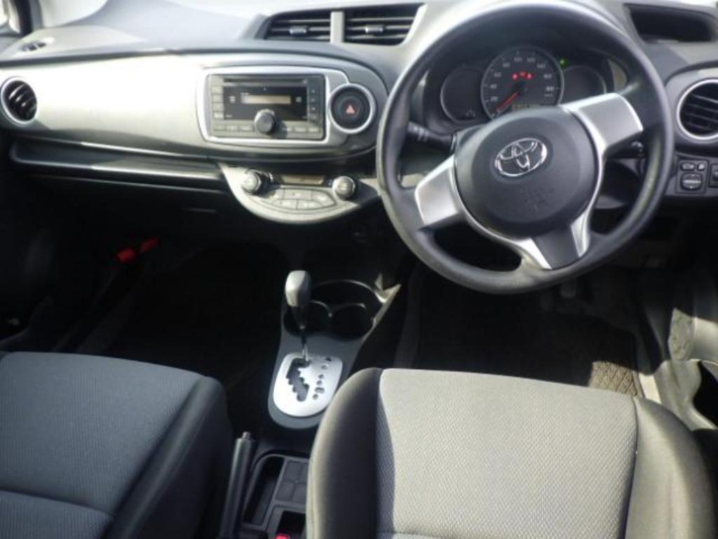 TOYOTA VITZ